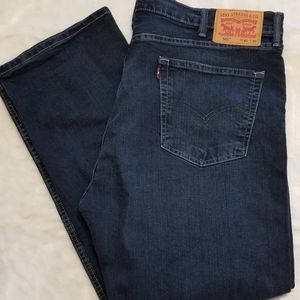 Men's Levi 505 W42-L30 - Distressed Condition